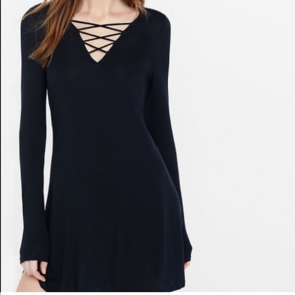 EXPRESS  NWT Long sleeves fit and flare dress